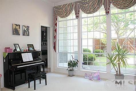 3rd image of 2629 Mossvine Dr