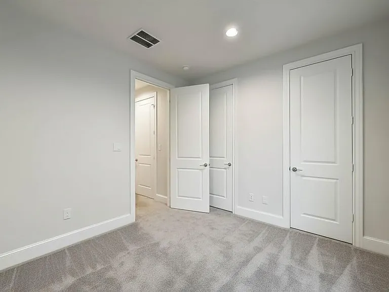 5308 S Capitol St — Photo 27