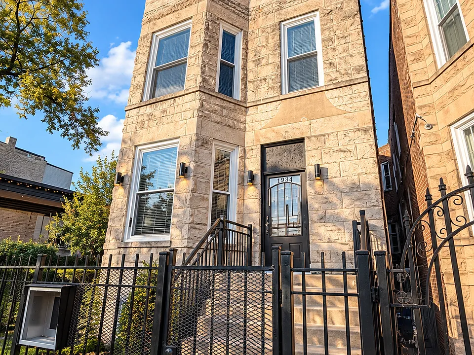 1934 S Saint Louis Ave #2