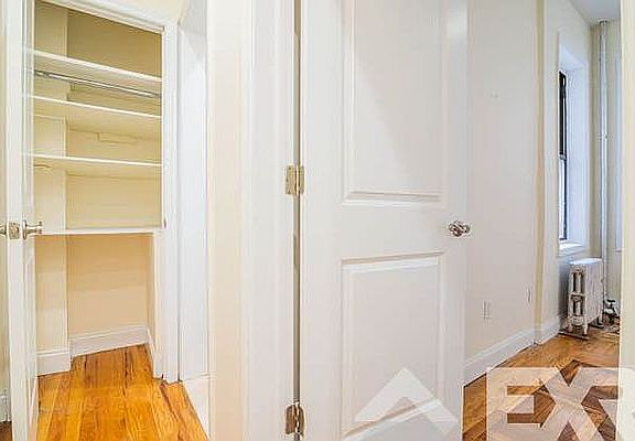 4th image of 1131 President St APT 1a