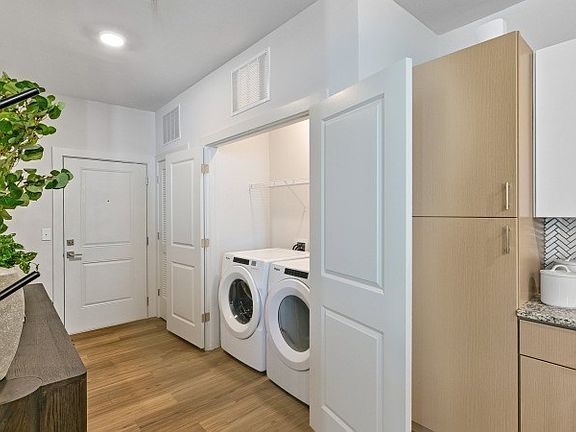 4th image of 10001 Birchcrest St #3304