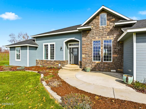1031 Orchardvale Rd, Zillah, WA 98953