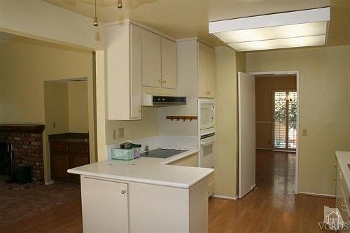 5th image of 852 Empress Ave
