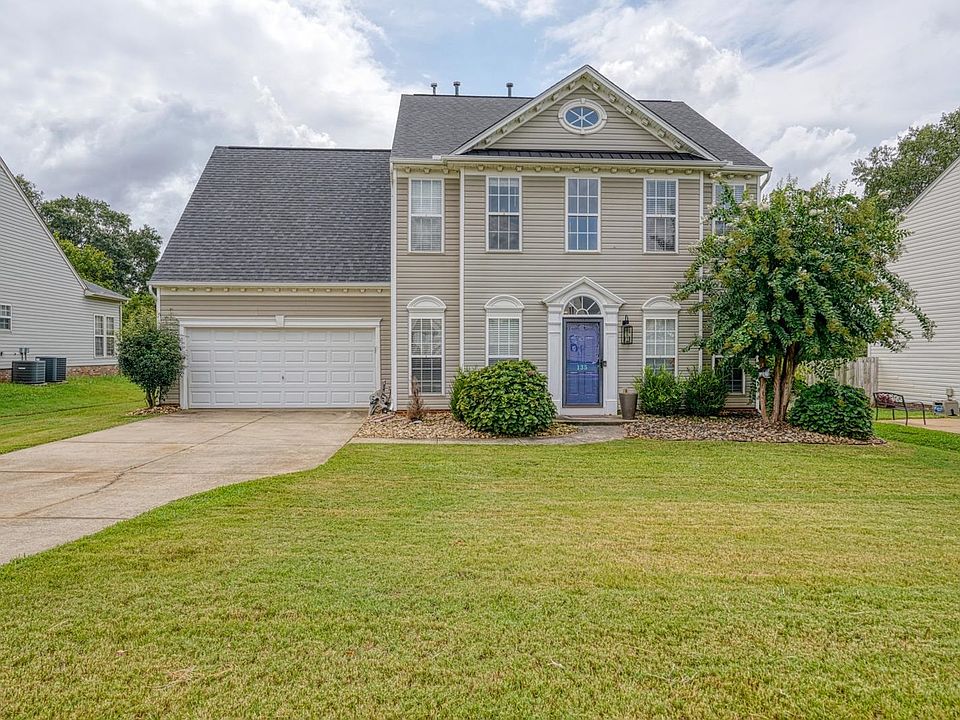 1st image of 135 Castleton Cir