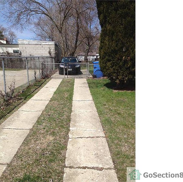2nd image of 9688 S Luella Ave