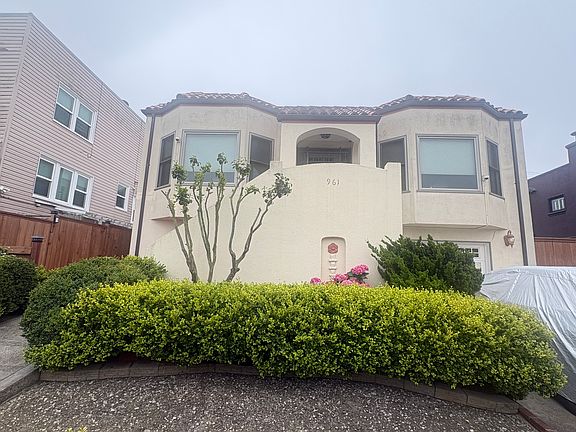 2nd image of 961 Holloway Ave #A