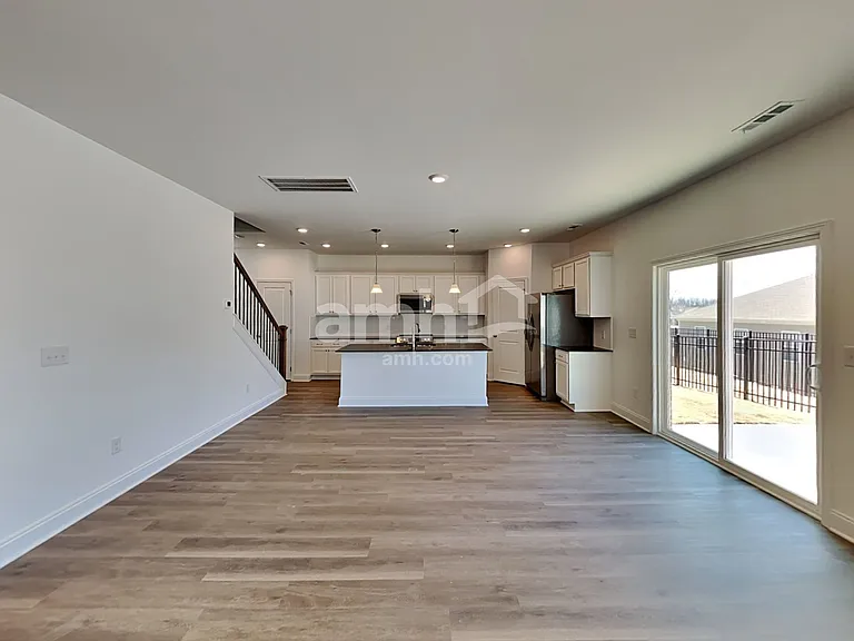 205 Marin Dr — Photo 6