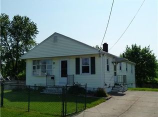 27 Rocco Ave, Pawtucket, RI 02860