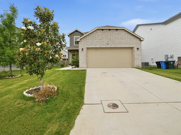 2405 Ayers Dr, Seguin, TX 78155