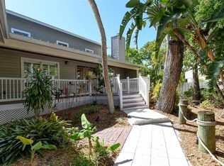 5162 Siesta Woods Dr, Sarasota, FL 34242
