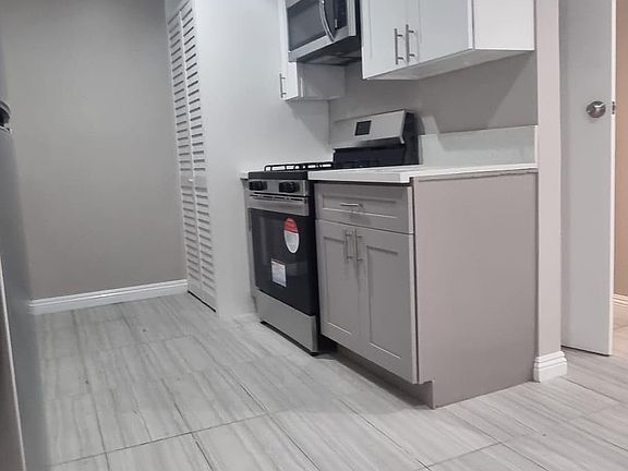 3rd image of 6603 Ira Ave APT F