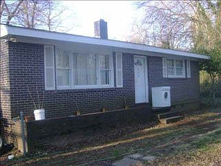 1st image of 202 Sullivan Ave