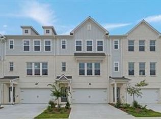 3196 Eastham Run Dr, Dacula, GA 30019