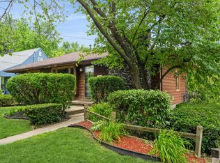 2400 Farwell Rd, Des Moines, IA 50317