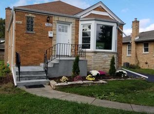 7826 N Nora Ave, Niles, IL 60714
