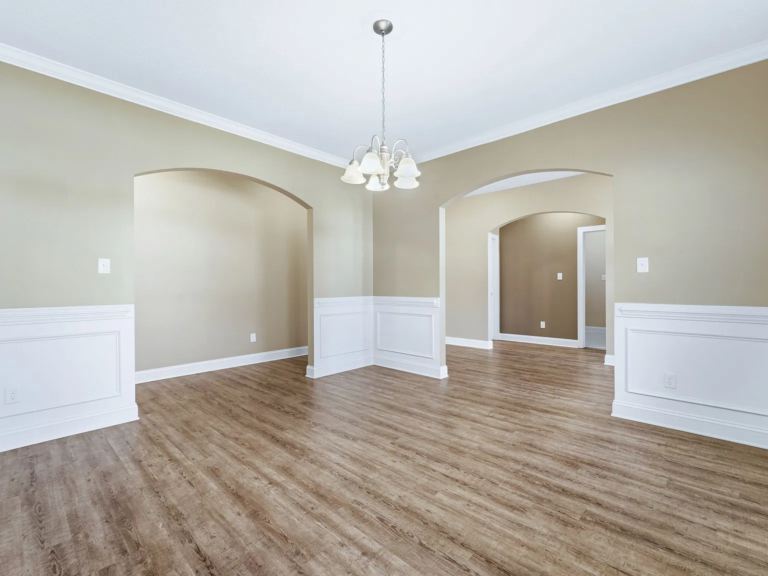 4 bed, 3196 sqft, $3,150 — Photo 4