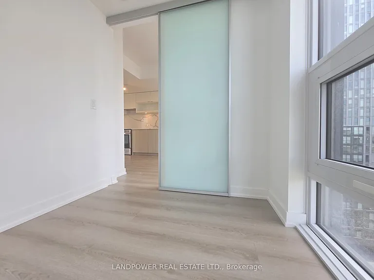 100 Queen St E #1703 — Photo 15