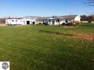 2751 S Jerome Rd, Ithaca, MI 48847