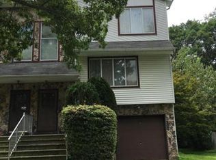 49 Lone Star Ln, Manalapan, NJ 07726