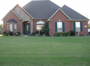 607 Elk Dr, Springdale, AR 72762