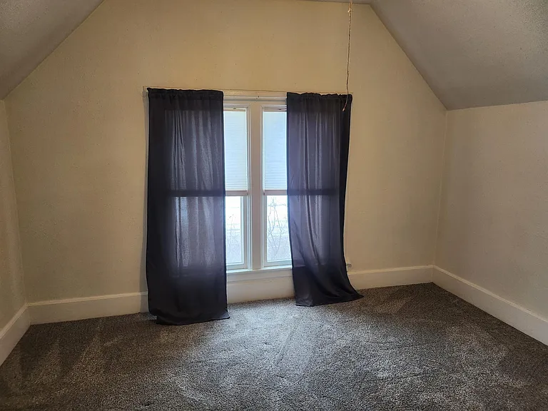 140 S James Ave #1 — Photo 7