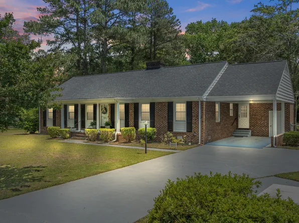 1923 Pinemont Circle, Goldsboro, NC 27534