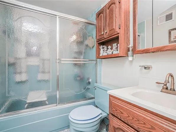 38 Bleeker Place image 27 of 35