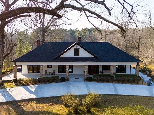 785 Foster Rd, Macon, GA 31210