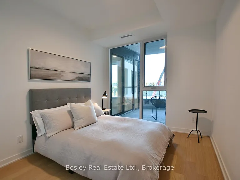 31 Huron St #227 — Photo 27