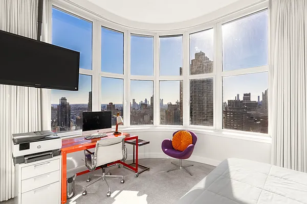 Sold by Compass | media 25