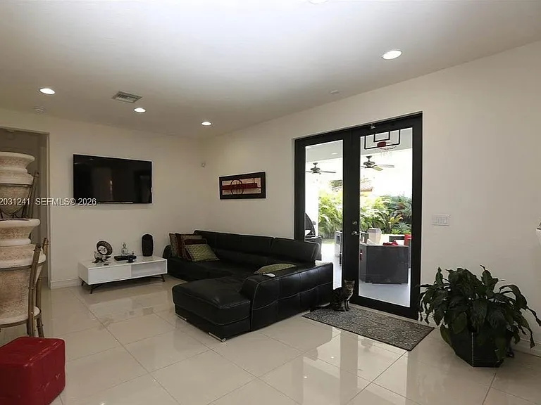 14440 SW 31st St — Photo 21