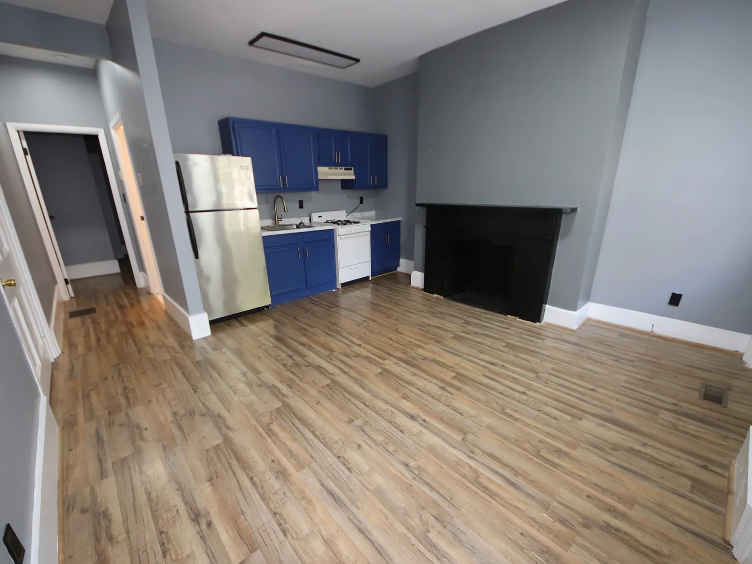 19 E Centre St — Photo 4
