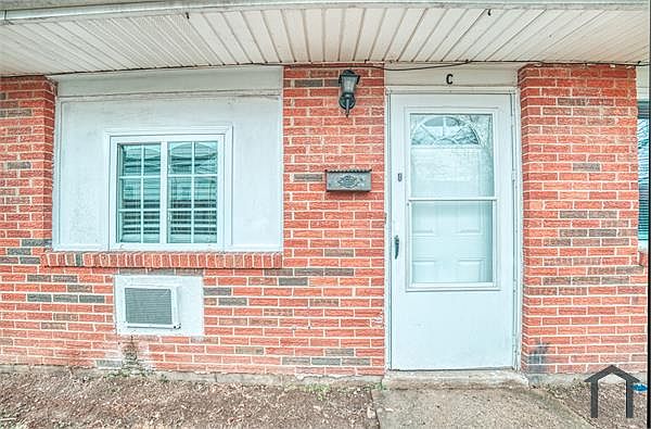1st image of 2735 Joyce Ave #C