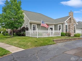 61 Abbey Dr, Springboro, OH 45066