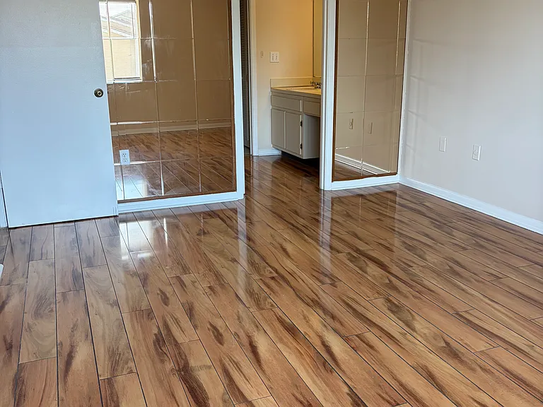 5169 Vineland Rd #B208 — Photo 18