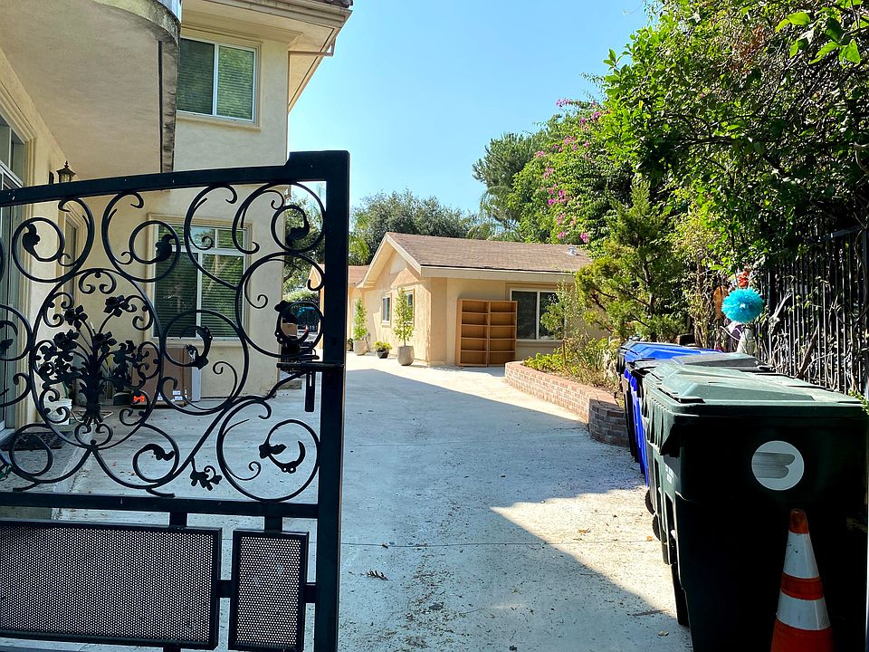 1st image of 4331 Briggs Ave