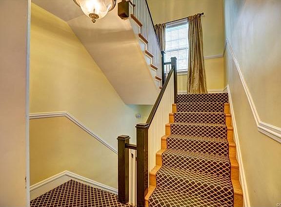 3rd image of 3029 Monument Ave #U3