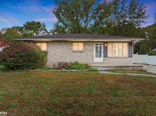 5353 Northlawn Dr, Sterling Heights, MI 48310