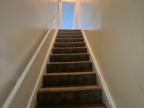 5th image of 1837 Hillsdale Ave
