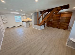 97-99 Roffee St, Barrington, RI 02806