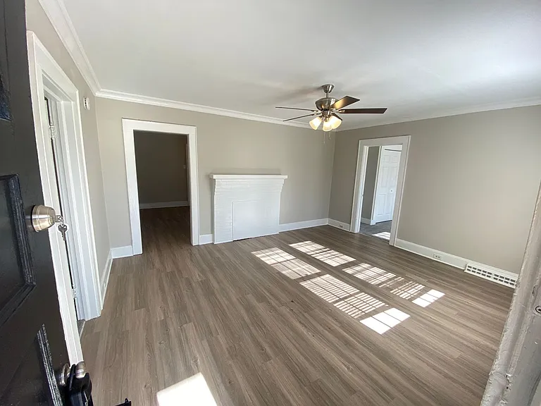 1209 Desoto Ave — Photo 4