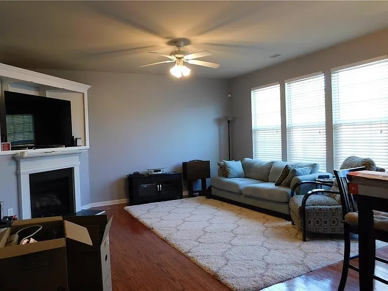 940 Pierce Ivy Ct — Photo 5