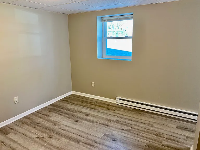 402 Tyson Pl #1 — Photo 8