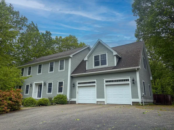 1 Chesterwood Road, Cape Elizabeth, ME 04107