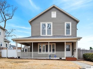 2110 S 33rd St, Omaha, NE 68105