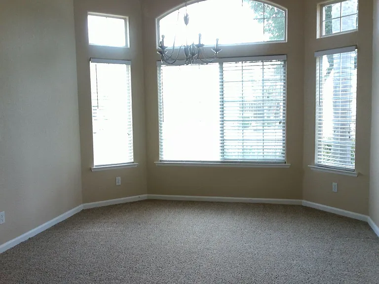 1720 E Granada Ave — Photo 12