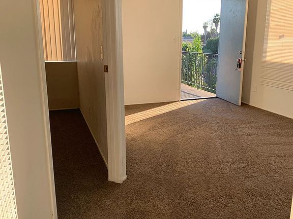 2nd image of 3826 Winona Ave #9169064