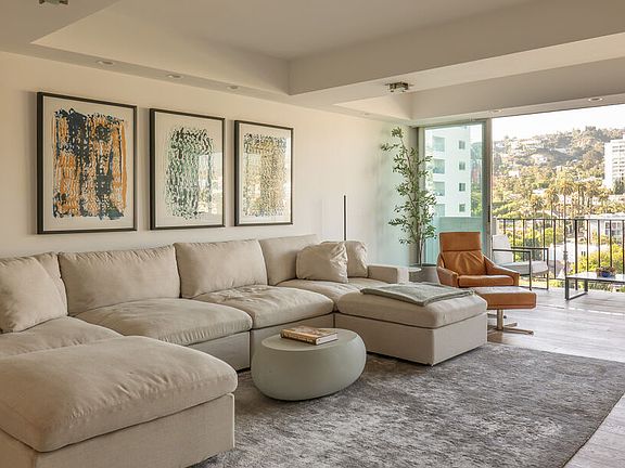 2nd image of 818 N Doheny Dr APT 1107