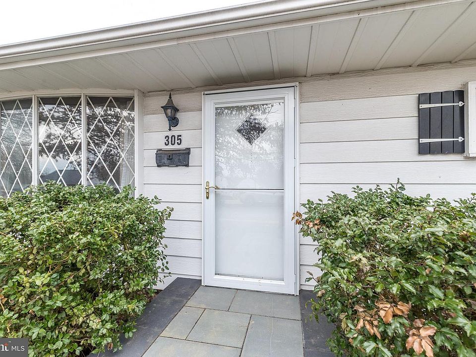 305 Devon Rd, Fairless Hills, PA 19030 | Zillow