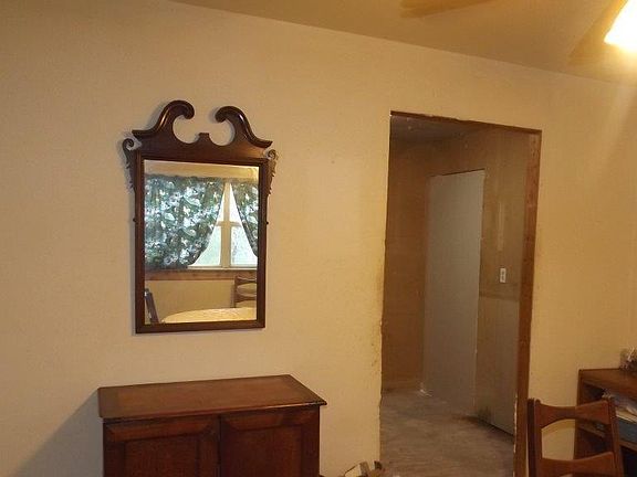 4th image of 156 Deep Woods Dr